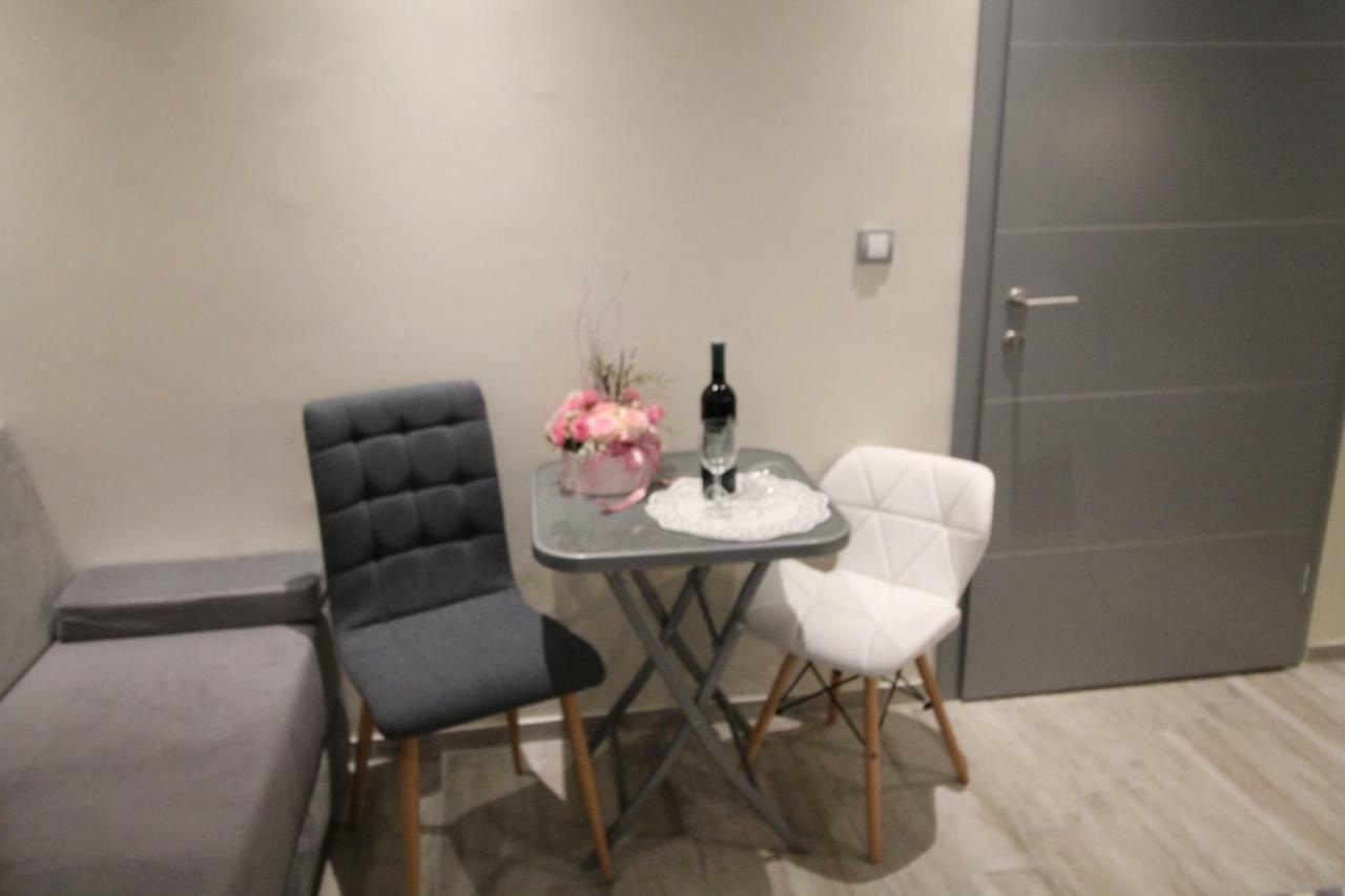 Sette Stanze Hotel Porec Bagian luar foto