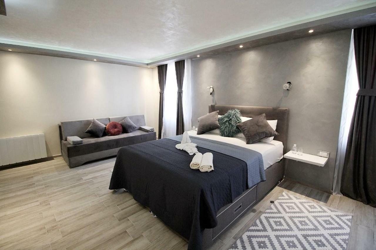 Sette Stanze Hotel Porec Bagian luar foto