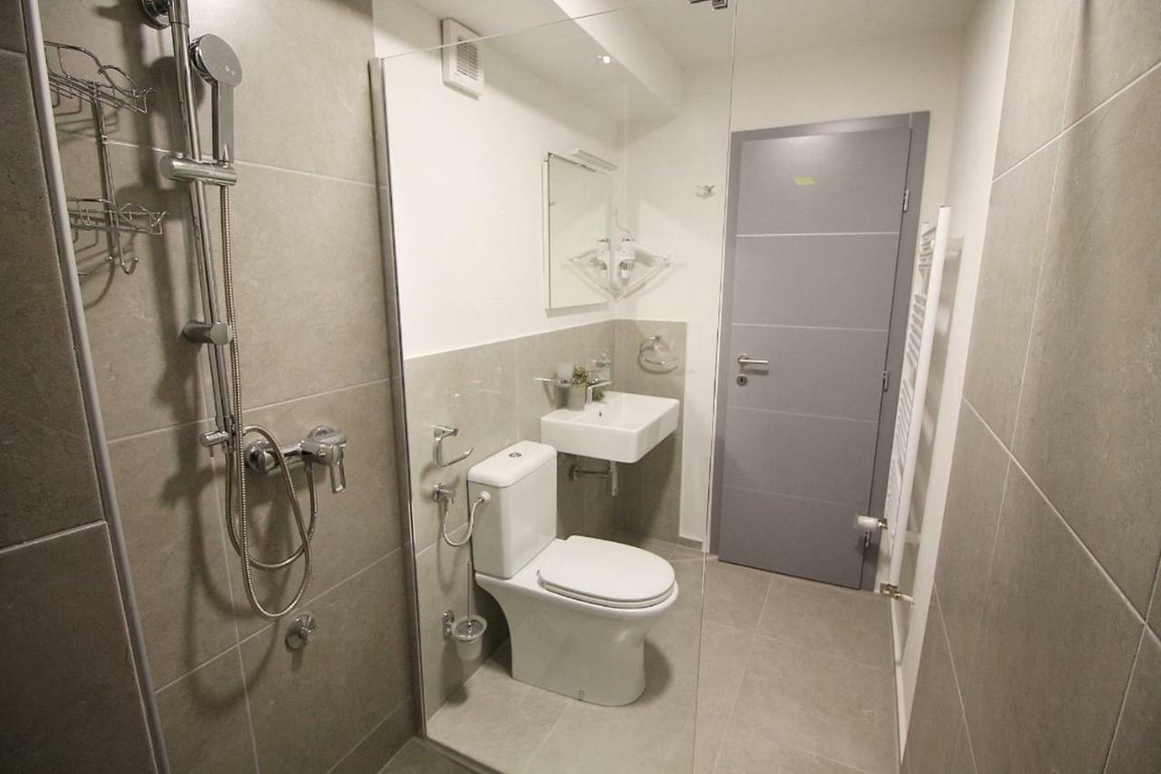 Sette Stanze Hotel Porec Bagian luar foto
